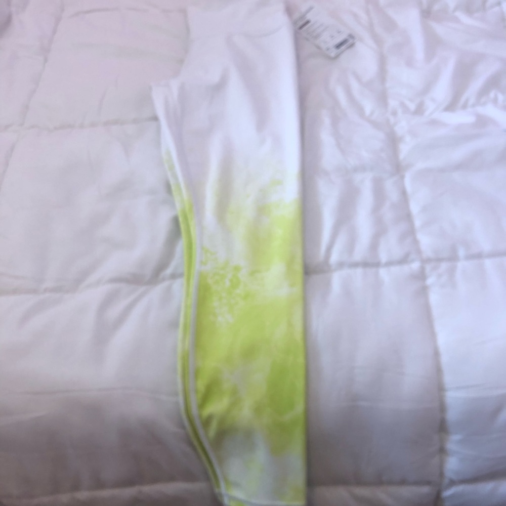 Athleta 7/8 Tight - with Tags!